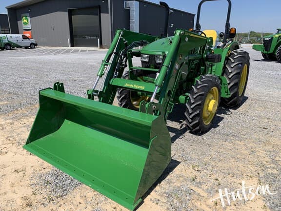 Image of John Deere 5050E equipment image 3