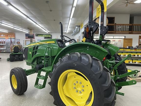 Image of John Deere 5050E equipment image 2