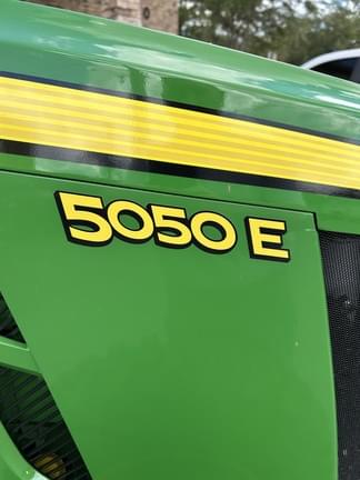 Image of John Deere 5050E equipment image 3