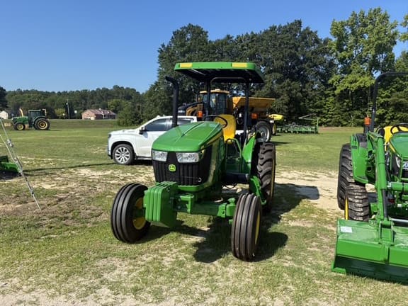 Image of John Deere 5050E equipment image 3