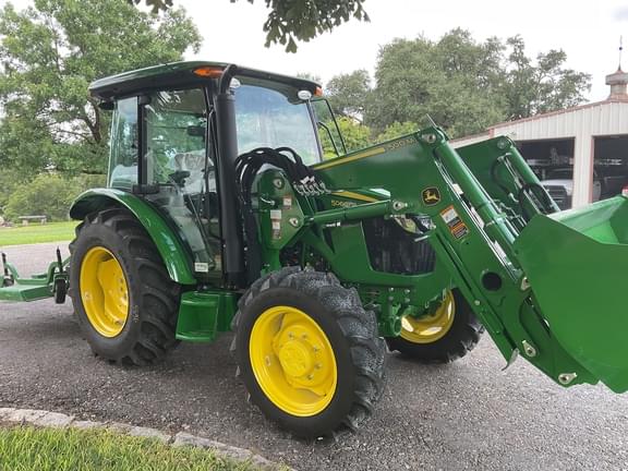 Image of John Deere 5060E equipment image 3