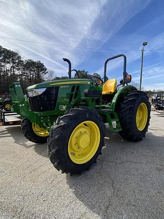 Image of John Deere 5060E equipment image 1