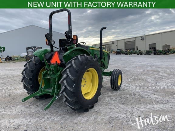 Image of John Deere 5060E equipment image 3