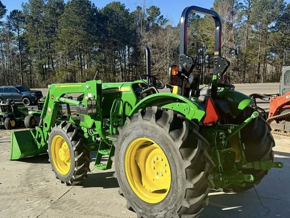 Image of John Deere 5060E equipment image 2