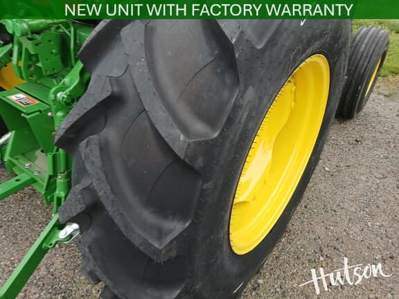 Image of John Deere 5060E equipment image 4