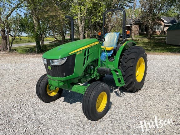 Image of John Deere 5060E equipment image 4