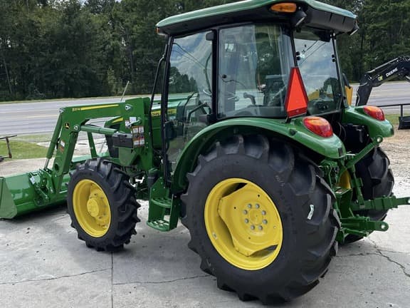 Image of John Deere 5060E equipment image 4