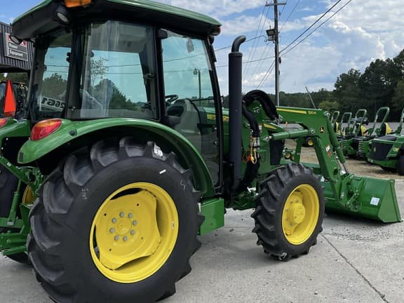 Image of John Deere 5060E equipment image 2