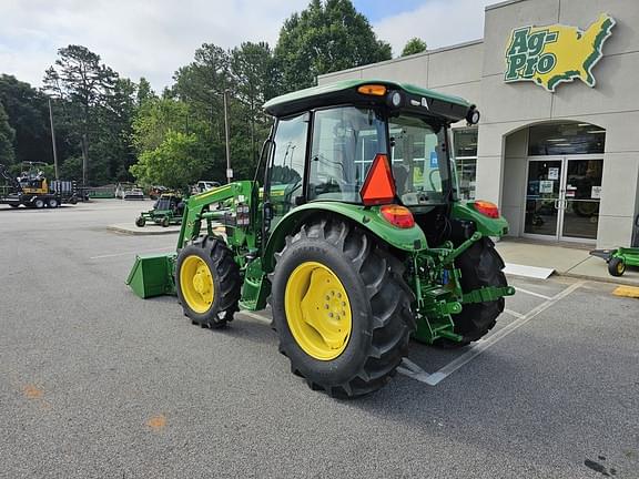 Image of John Deere 5060E equipment image 1