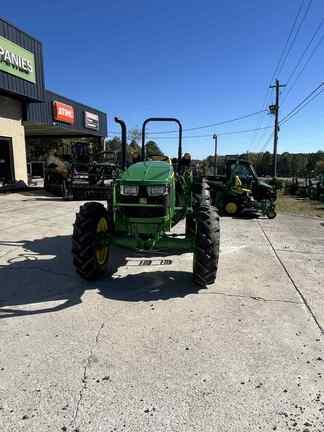 Image of John Deere 5060E equipment image 2