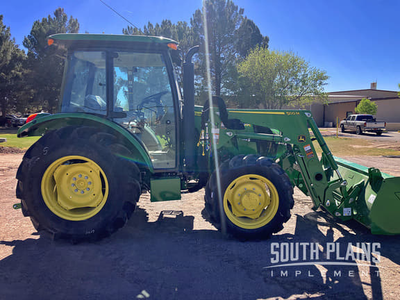 Image of John Deere 5060E equipment image 2
