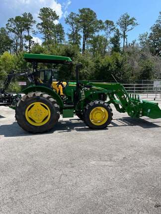 Image of John Deere 5060E equipment image 3