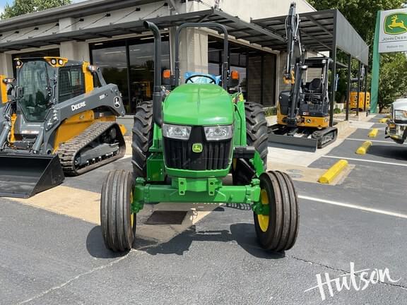 Image of John Deere 5060E equipment image 2