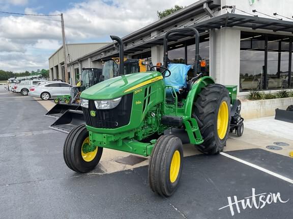 Image of John Deere 5060E equipment image 1