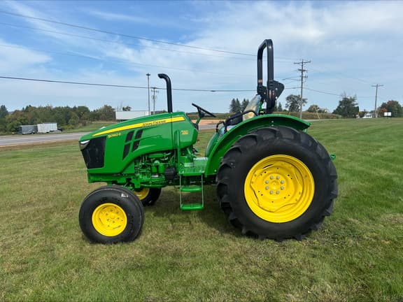 Image of John Deere 5060E equipment image 1