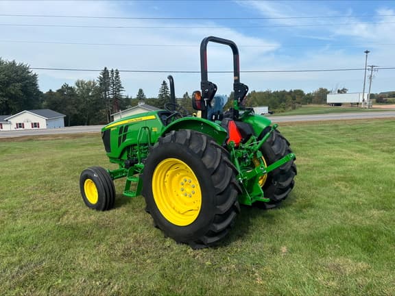 Image of John Deere 5060E equipment image 4