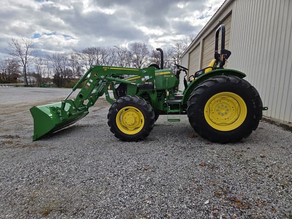 Image of John Deere 5060E equipment image 1