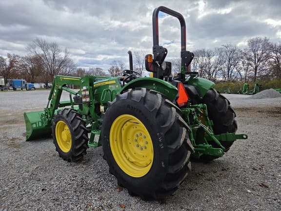 Image of John Deere 5060E equipment image 2