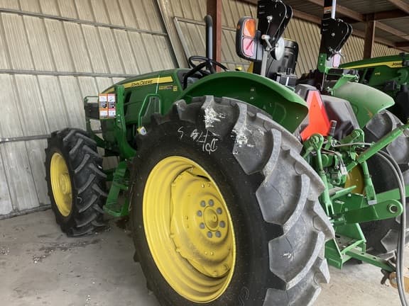 Image of John Deere 5060E equipment image 3