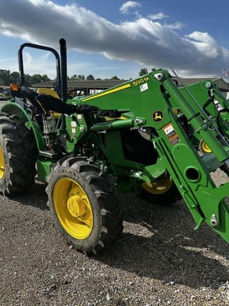 Image of John Deere 5060E equipment image 4