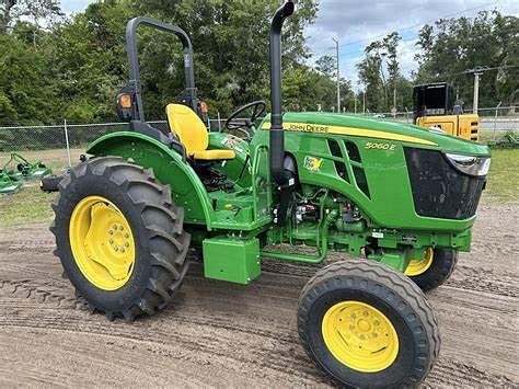 Image of John Deere 5060E equipment image 3