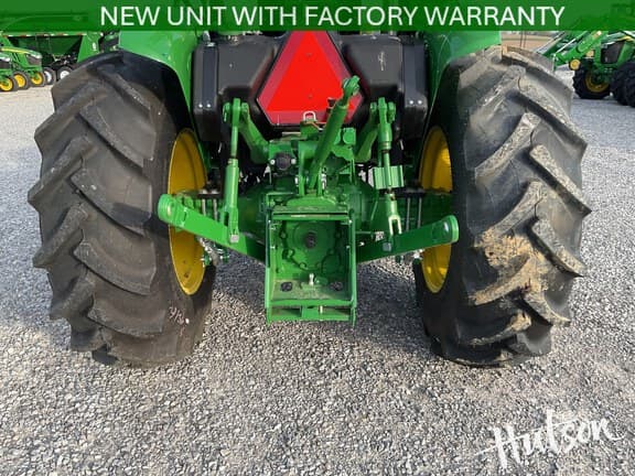 Image of John Deere 5060E equipment image 4