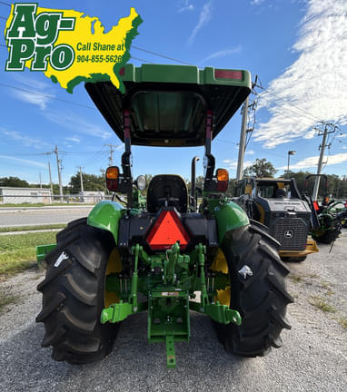 Image of John Deere 5060E equipment image 1