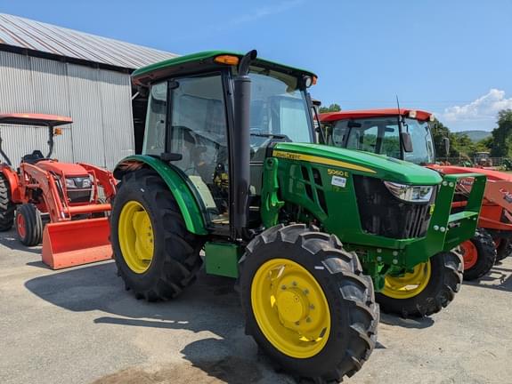 Image of John Deere 5060E equipment image 1