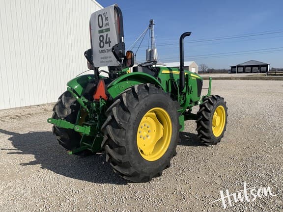 Image of John Deere 5060E equipment image 2