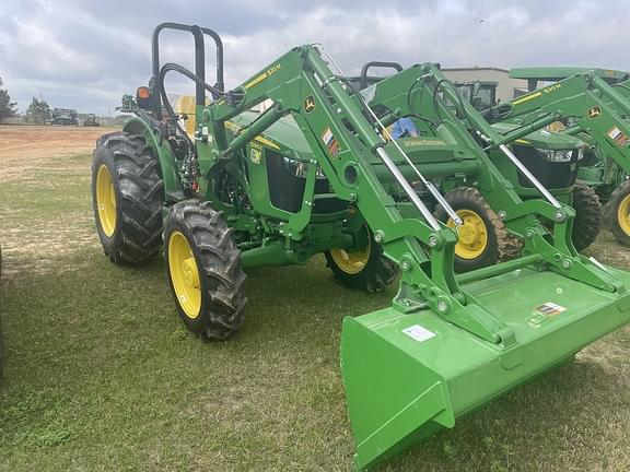 Image of John Deere 5060E equipment image 1