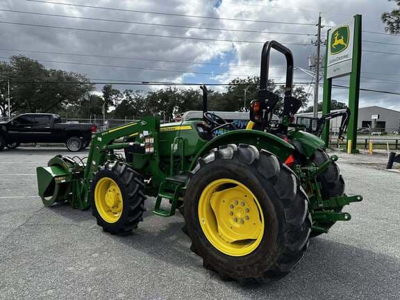 Image of John Deere 5060E equipment image 2