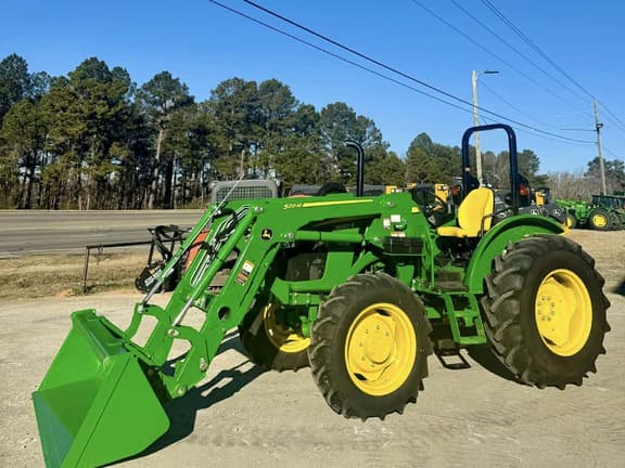 Image of John Deere 5067E equipment image 3