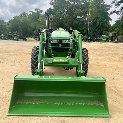 Image of John Deere 5067E equipment image 2