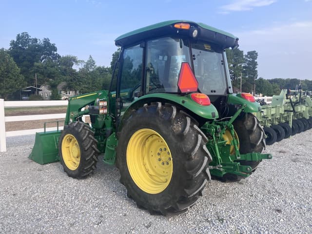 Image of John Deere 5067E equipment image 1