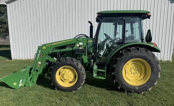 Image of John Deere 5067E equipment image 1