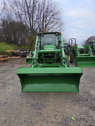 Image of John Deere 5067E equipment image 1
