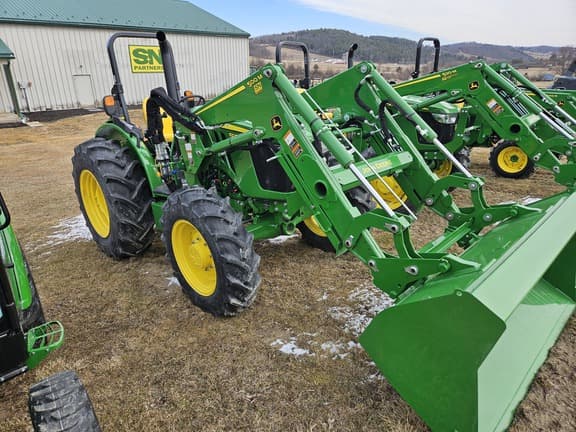 Image of John Deere 5067E equipment image 1