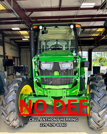 Image of John Deere 5067E equipment image 4