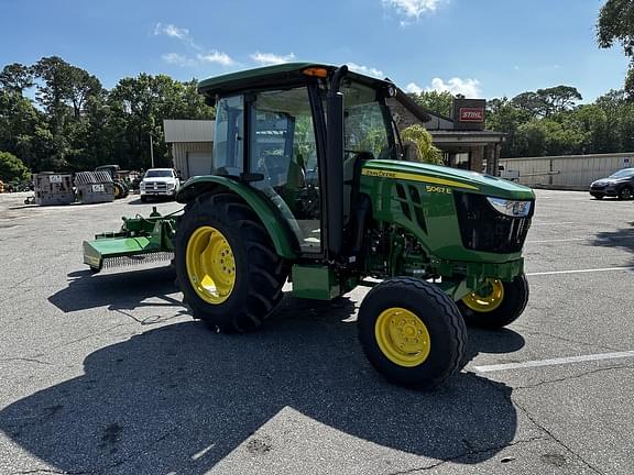 Image of John Deere 5067E equipment image 2