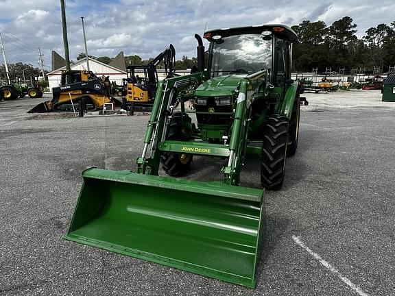 Image of John Deere 5067E equipment image 1