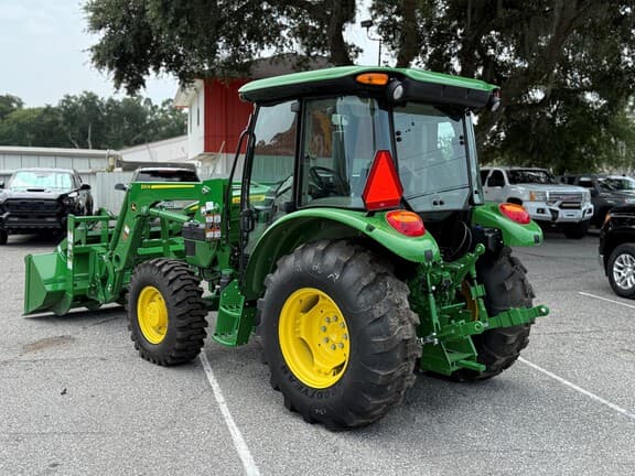Image of John Deere 5067E equipment image 2