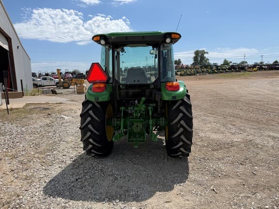 Image of John Deere 5075E equipment image 3