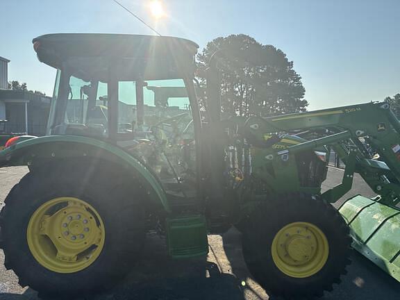 Image of John Deere 5075E equipment image 3