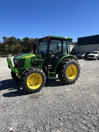 2025 John Deere 5075E Equipment Image0