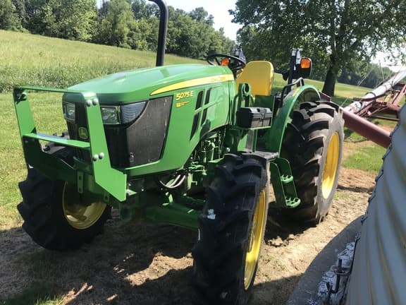 Image of John Deere 5075E equipment image 2