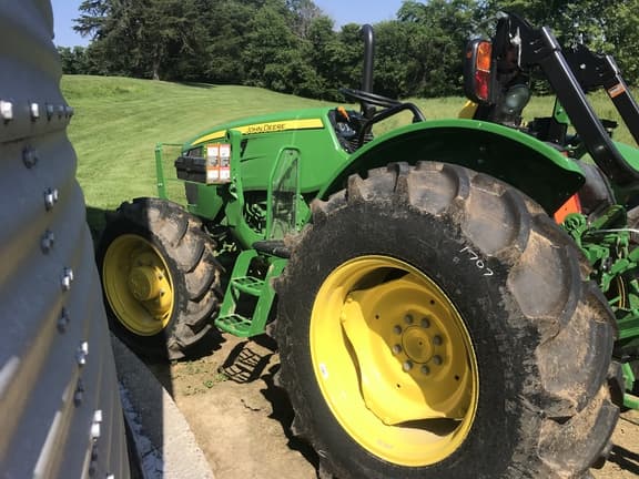 Image of John Deere 5075E equipment image 3