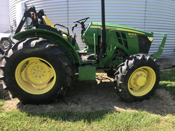 2025 John Deere 5075E Equipment Image0