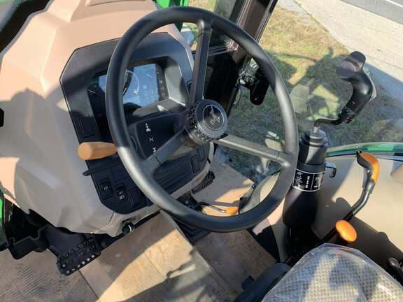 Image of John Deere 5075E equipment image 2