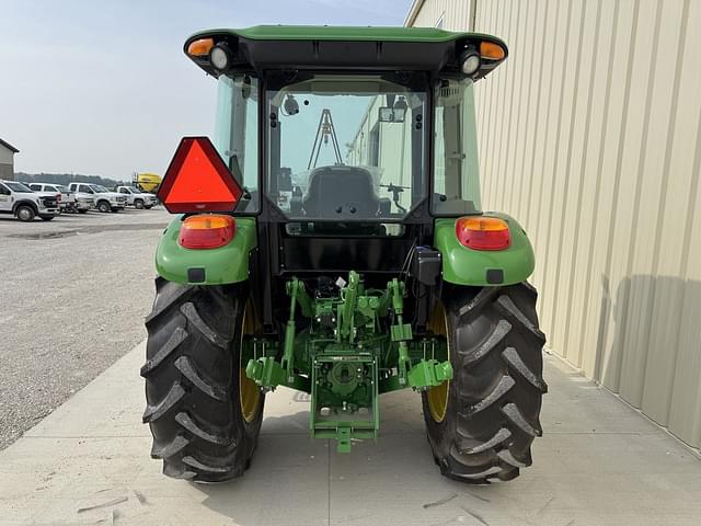 Image of John Deere 5075E equipment image 3