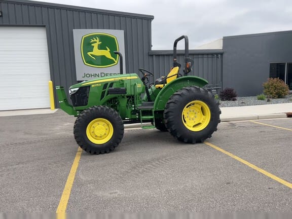 Main image John Deere 5075E